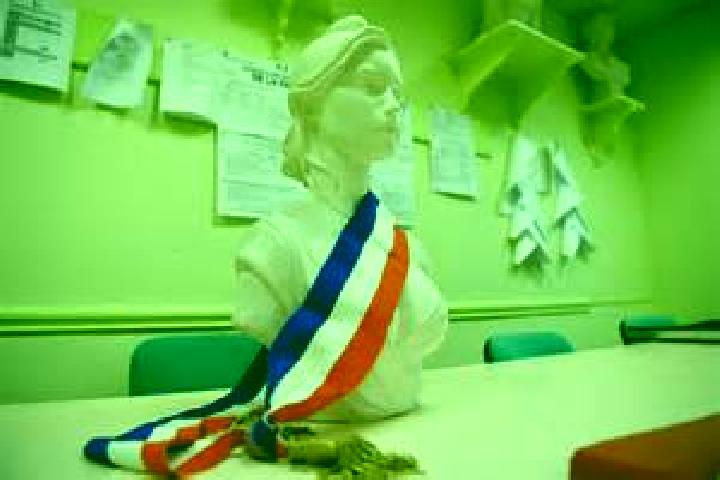 Escorts Ussac, France — Local Companions