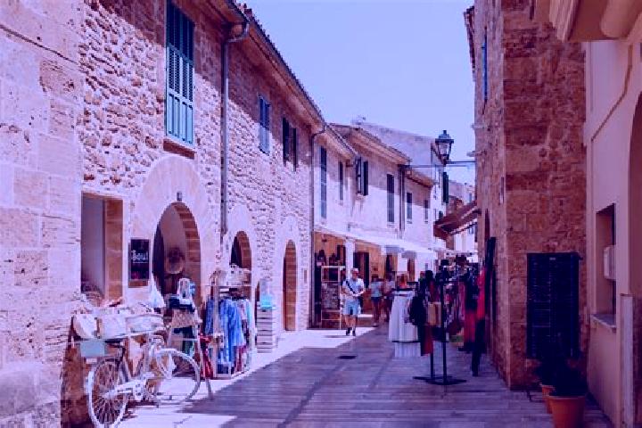 Escorts Valdemaluque, Spain — Local Companions