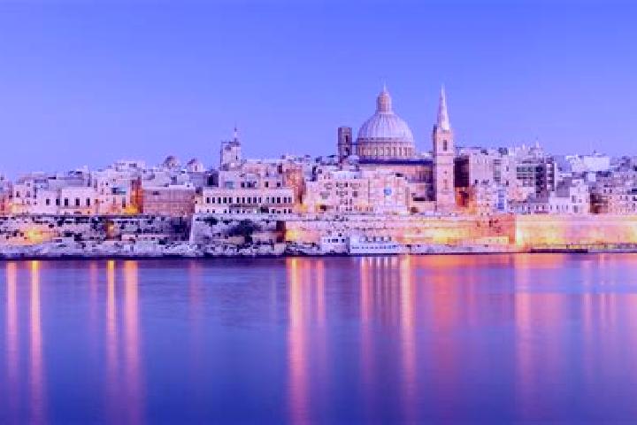 Escorts Valdina, Italy — Local Companions