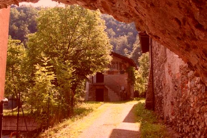Escorts Valgrana, Italy — Local Companions