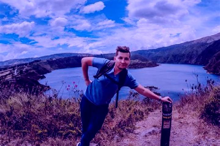 Escorts Valle Hermoso, Ecuador — Local Companions