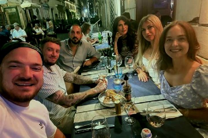 Escorts Valmorea, Italy — Local Companions