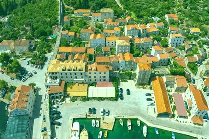 Escorts Valpovo, Croatia — Local Companions