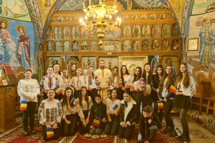 Escorts Varlezi, Romania — Local Companions