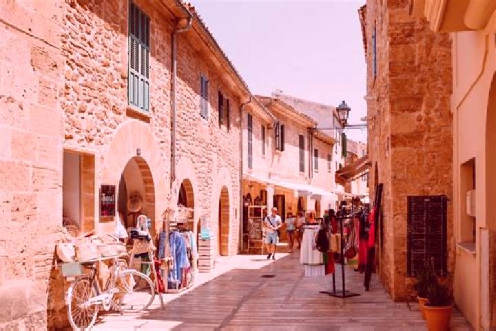 Escorts Velamazan, Spain — Local Companions