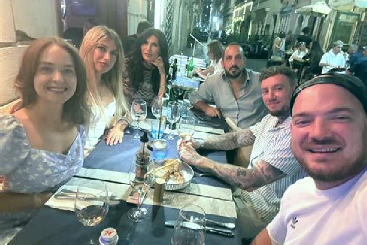 Escorts Verdun, Spain — Local Companions
