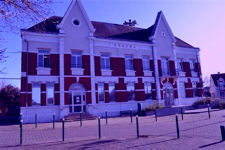 Escorts Vermelles, France — Local Companions