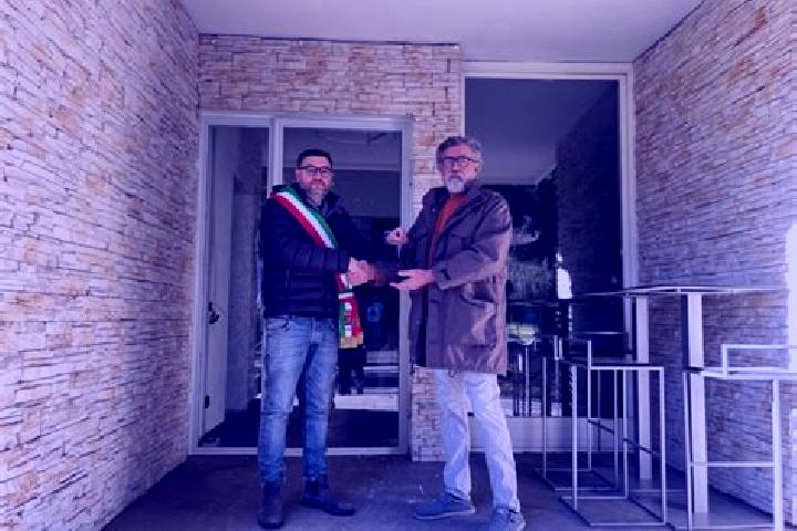 Escorts Vezzano sul Crostolo, Italy — Local Companions