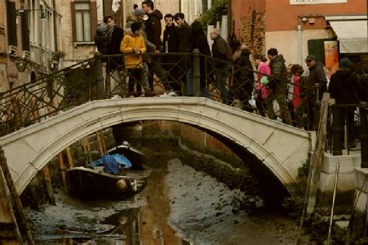 Escorts Via Latina Iv Km, Italy — Local Companions