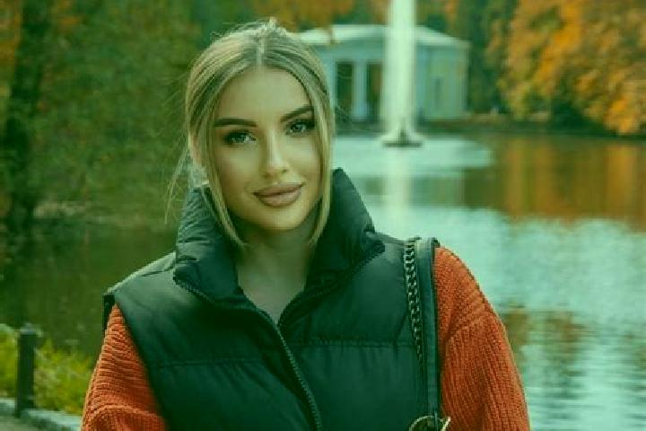 Escorts Viktoriia, Ukraine — Local Companions