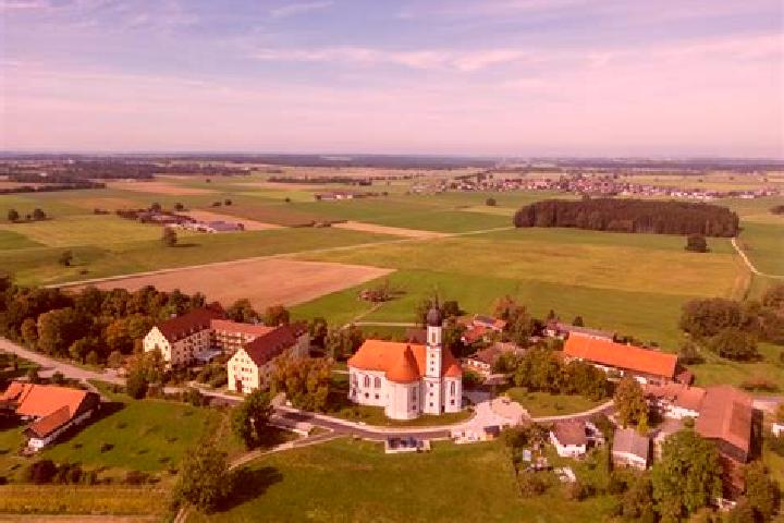 Escorts Vilgertshofen, Germany — Local Companions