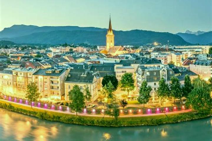Escorts Villach-Innere Stadt, Austria — Local Companions