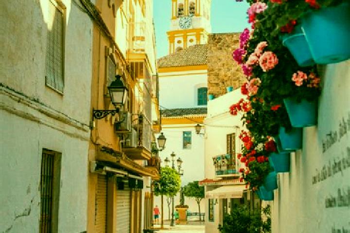 Escorts Villamalur, Spain — Local Companions