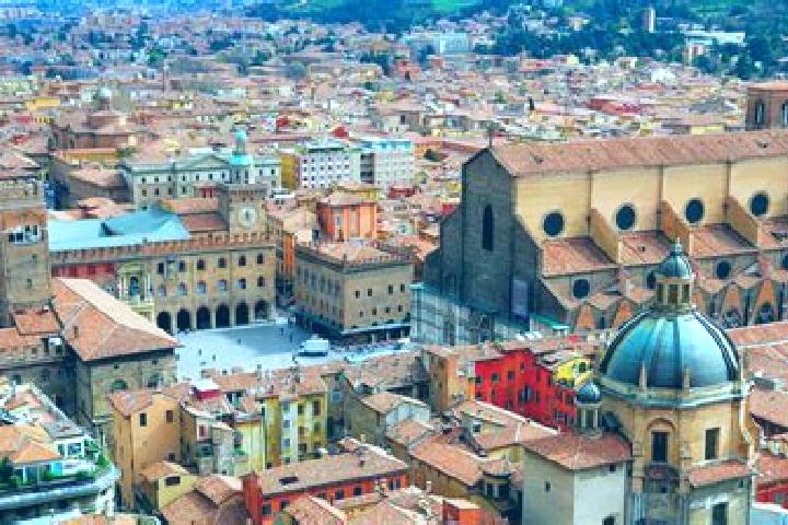 Escorts Villanova Marchesana, Italy — Local Companions