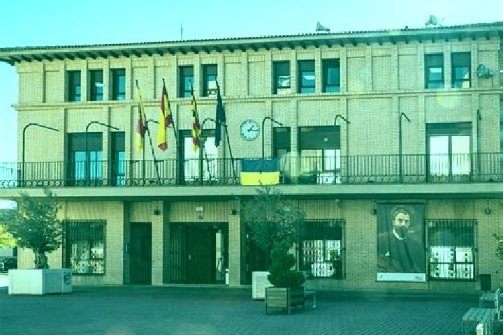 Escorts Villanueva de Gallego, Spain — Local Companions