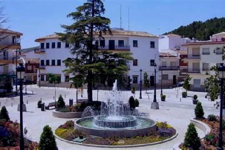 Escorts Villanueva del Trabuco, Spain — Local Companions