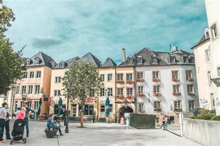 Escorts Ville Haute, Luxembourg — Local Companions