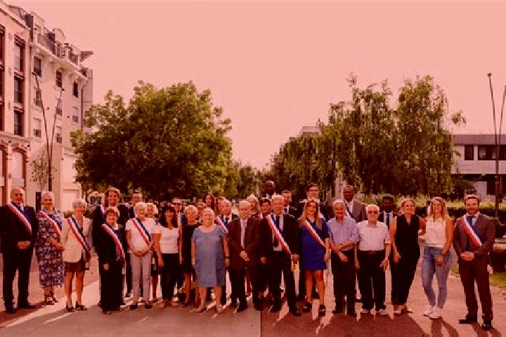 Escorts Villeneuve-les-Maguelone, France — Local Companions