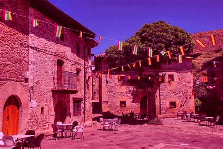 Escorts Viniegra de Arriba, Spain — Local Companions