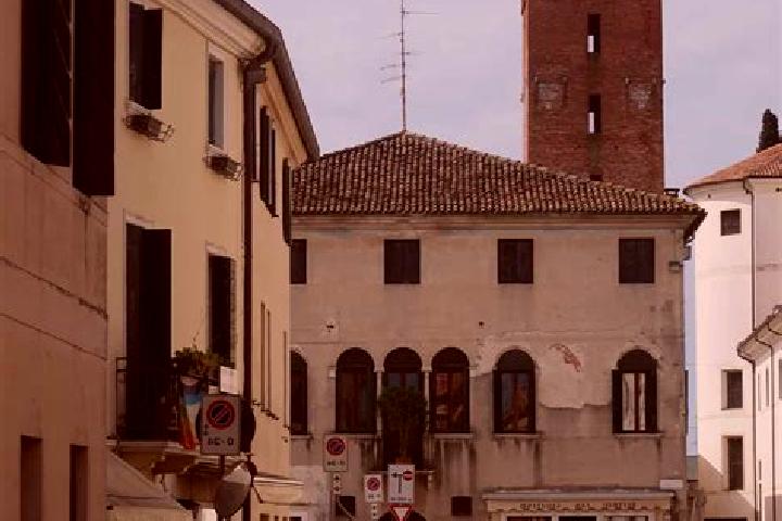 Escorts Vittorio Veneto, Italy — Local Companions