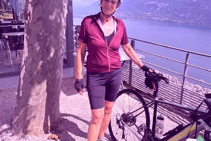 Escorts Viviers-du-Lac, France — Local Companions