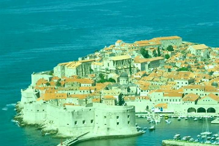 Escorts Voloder, Croatia — Local Companions