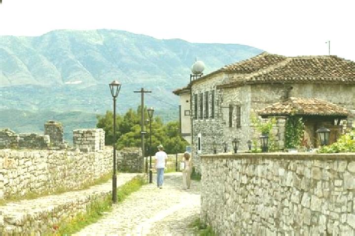 Escorts Voskop, Albania — Local Companions