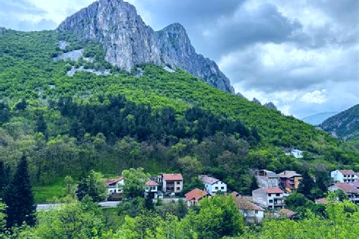 Escorts Vratsa, Bulgaria — Local Companions