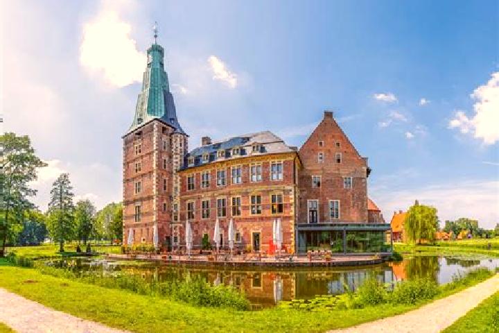 Escorts Vreden, Germany — Local Companions