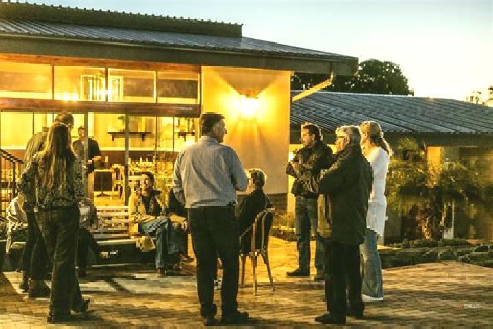 Escorts Vredendal, South Africa — Local Companions