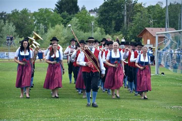 Escorts Walchen, Austria — Local Companions