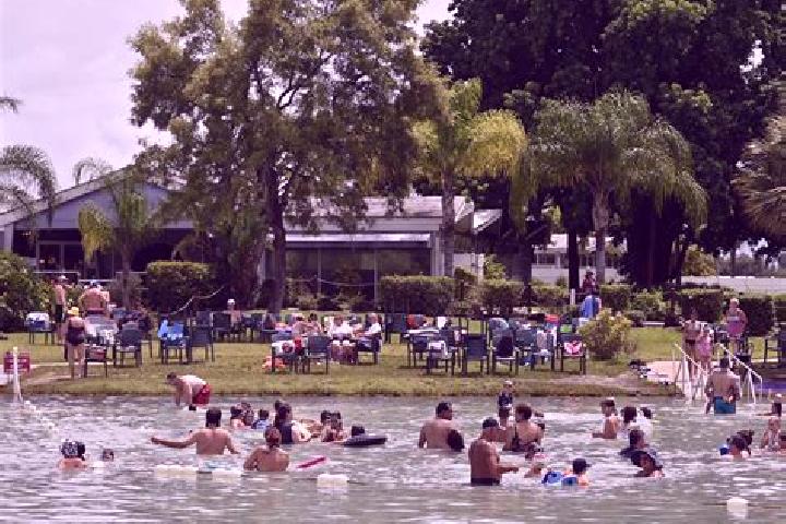 Escorts Warm Mineral Springs, United States — Local Companions