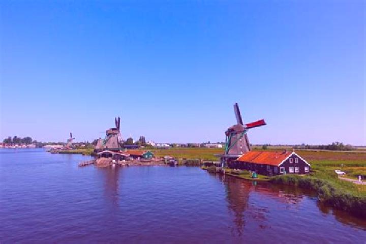 Escorts Warnsveld, Netherlands — Local Companions