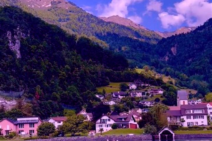 Escorts Weesen, Switzerland — Local Companions