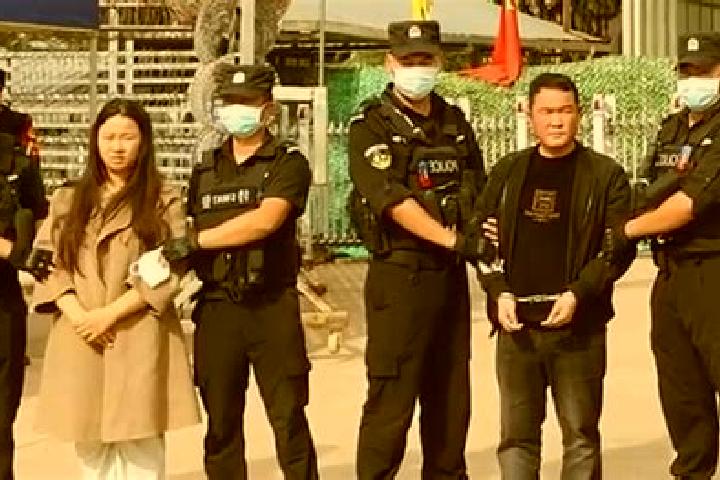 Escorts Weichang, China — Local Companions