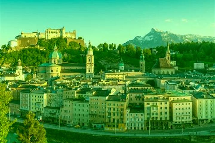 Escorts Weichselbaum, Austria — Local Companions
