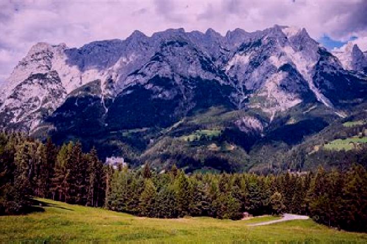 Escorts Werfen, Austria — Local Companions