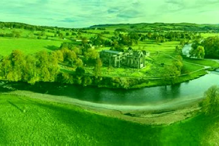 Escorts West Linton, United Kingdom — Local Companions