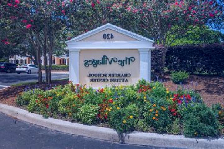 Escorts Wild Peach Village, United States — Local Companions