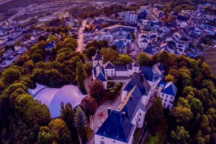 Escorts Wiltz, Luxembourg — Local Companions