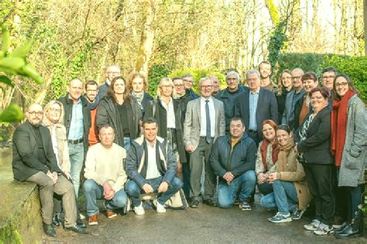 Escorts Wimille, France — Local Companions