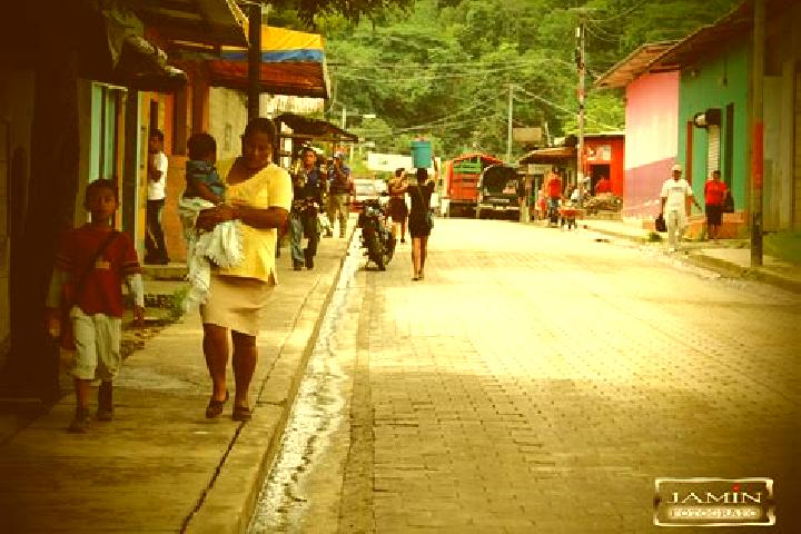 Escorts Wiwili, Nicaragua — Local Companions
