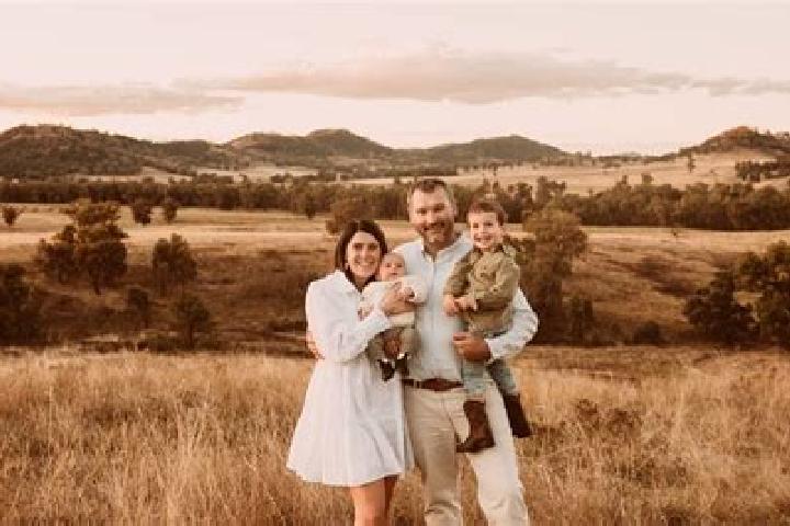 Escorts Wuuluman, Australia — Local Companions