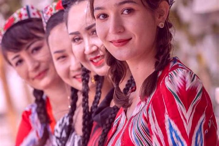 Escorts Xingjiang, China — Local Companions