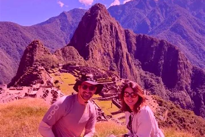 Escorts Yanacancha, Peru — Local Companions