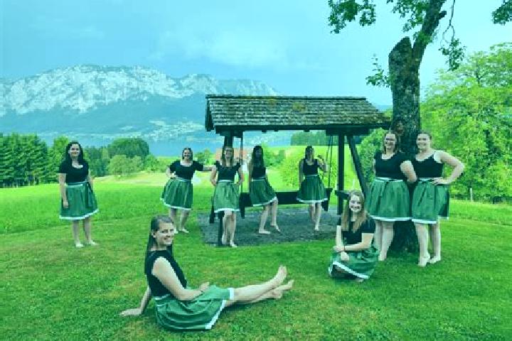 Escorts Ysper, Austria — Local Companions