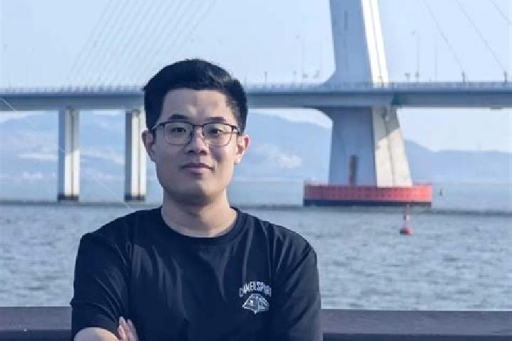 Escorts Zhaoxiang, China — Local Companions