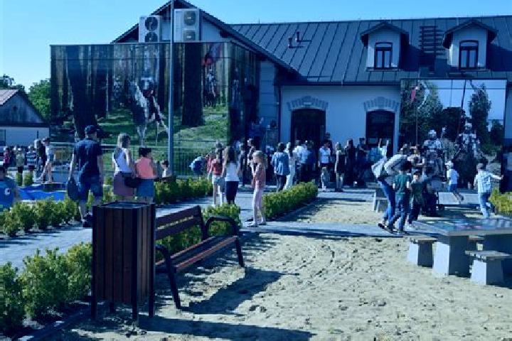 Escorts Zolkiewka, Poland — Local Companions