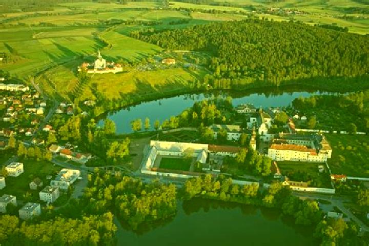 Escorts Zruc nad Sazavou, Czech Republic — Local Companions