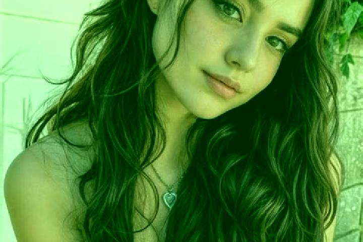 Eva, 20, a auburn amber-eyed middle eastern companion based in Mont-Joli. Offering Massage, Duos, Domination, A-Level, Fetish. Available for incall and outca...